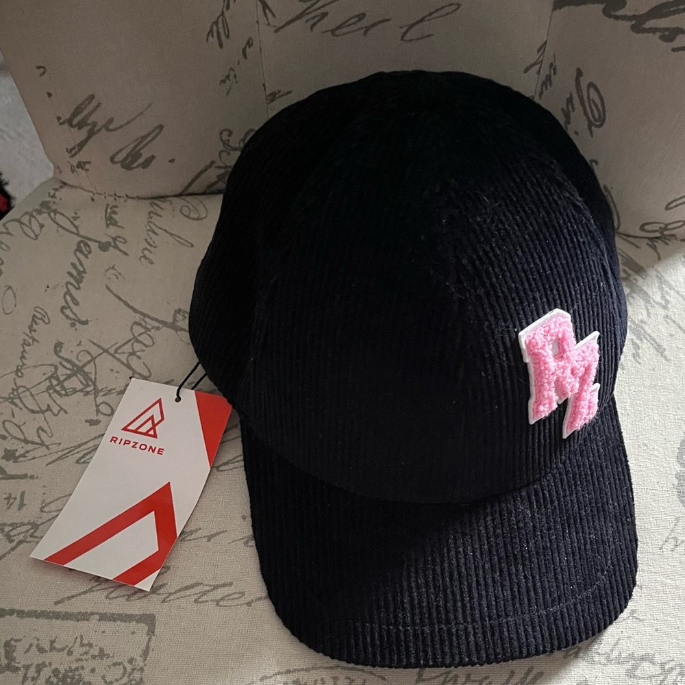 Ripzone Women's Fathom Sherpa Lined Cap